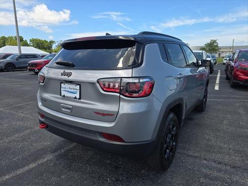 2023 Jeep Compass Trailhawk