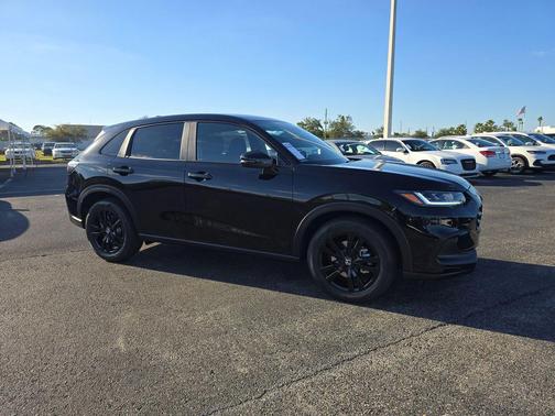 Crystal Black Pearl 2026 Honda HR-V AWD Sport