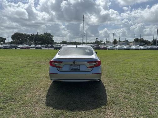 2022 Honda Accord Hybrid Touring