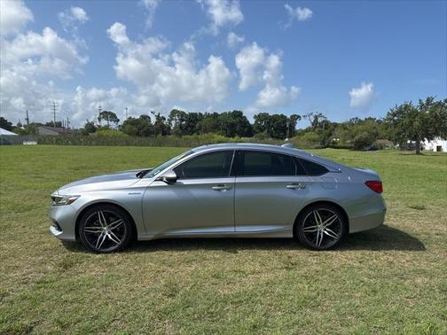 2022 Honda Accord Hybrid Touring