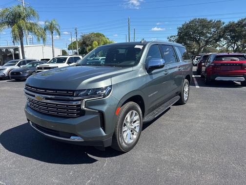2023 Chevrolet Suburban Premier