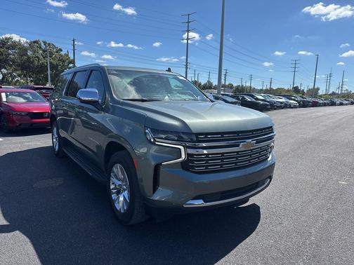 2023 Chevrolet Suburban Premier