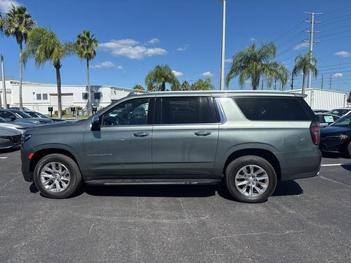 2023 Chevrolet Suburban Premier