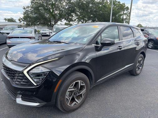 Fusion Black 2024 Kia Sportage LX
