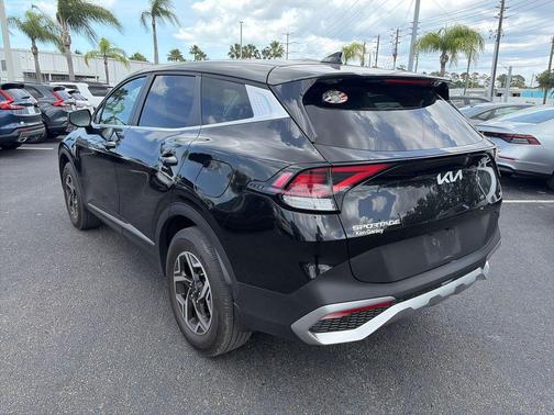 Fusion Black 2024 Kia Sportage LX