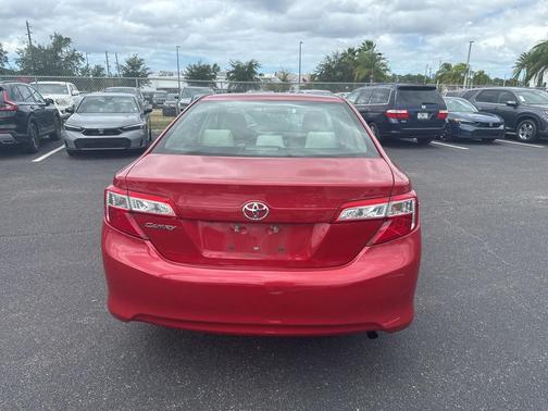 2014 Toyota Camry SE