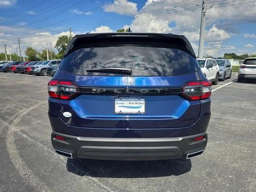 2025 Honda Pilot Sport