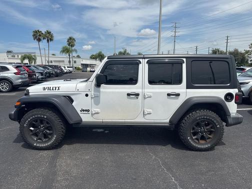 2020 Jeep Wrangler Unlimited Willys 4X4