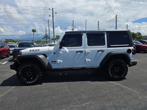 2020 Jeep Wrangler Unlimited Willys 4X4
