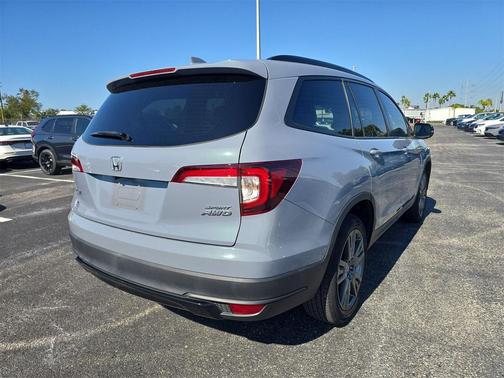 2022 Honda Pilot AWD Sport