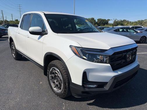 Platinum White Pearl 2024 Honda Ridgeline RTL