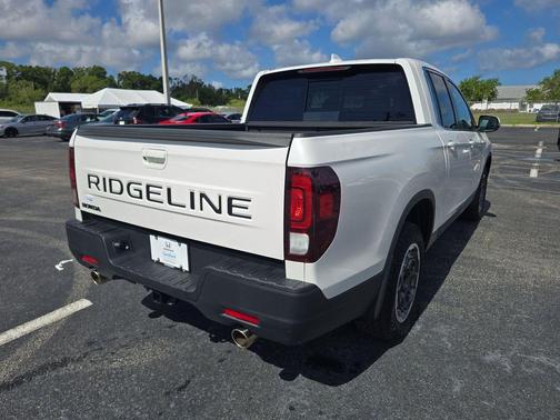 Platinum White Pearl 2024 Honda Ridgeline RTL