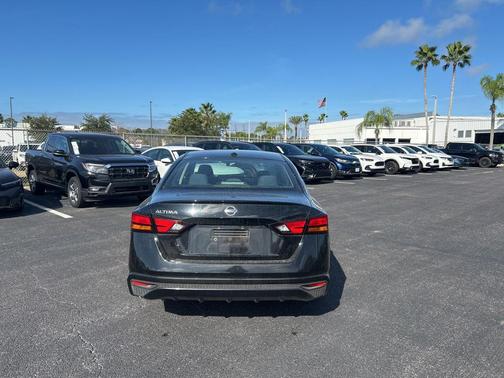 2020 Nissan Altima S FWD