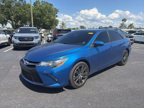 Blue Crush Metallic 2016 Toyota Camry LE