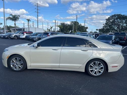 2014 Lincoln MKZ Base