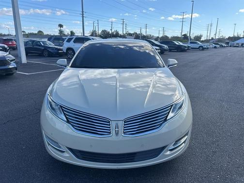 2014 Lincoln MKZ Base