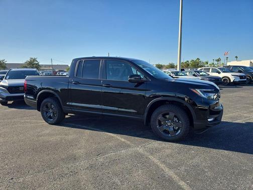 Crystal Black Pearl 2026 Honda Ridgeline TrailSport