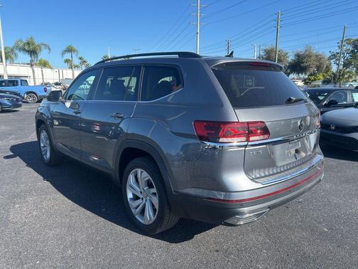 2021 Volkswagen Atlas 3.6L SE w/Technology
