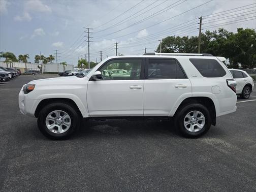2024 Toyota 4Runner SR5