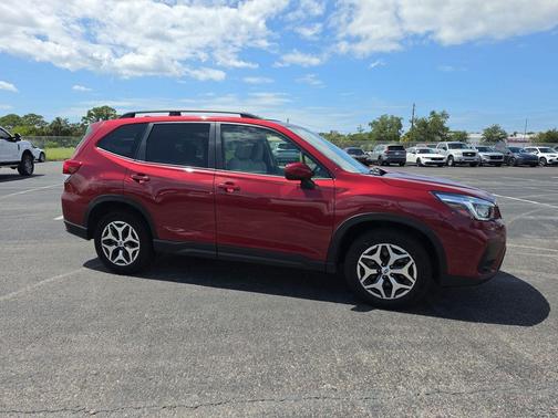 Crimson Red Pearl 2020 Subaru Forester Premium