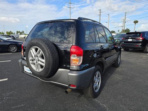 2002 Toyota RAV4 Base