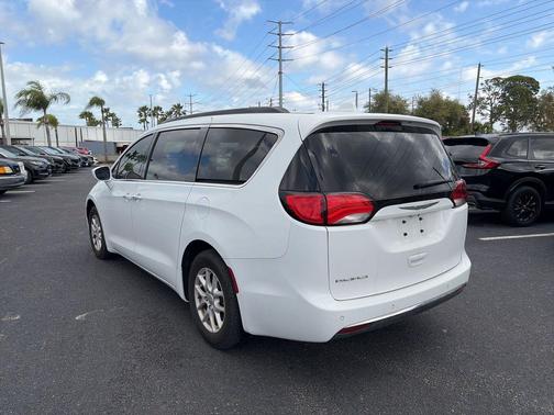 2020 Chrysler Pacifica Touring