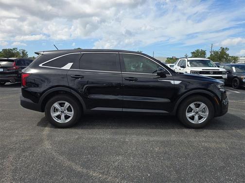 2021 Kia Sorento LX