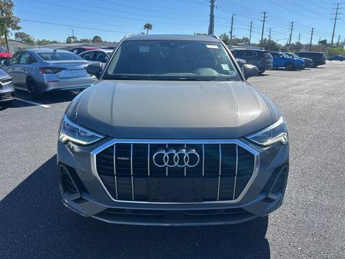2020 Audi Q3 45 S line Prestige