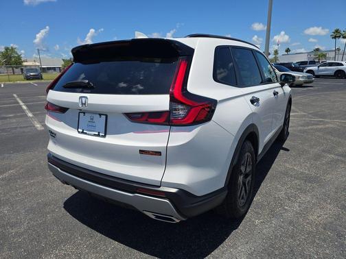 Platinum White Pearl 2026 Honda CR-V Hybrid TrailSport AWD