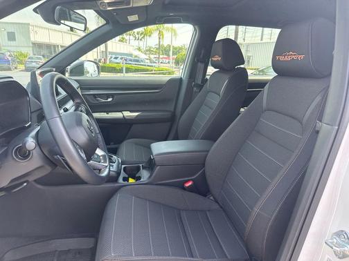 Platinum White Pearl 2026 Honda CR-V Hybrid TrailSport AWD