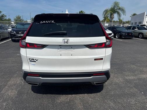 Platinum White Pearl 2026 Honda CR-V Hybrid TrailSport AWD