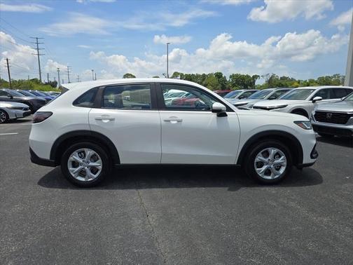 2025 Honda HR-V LX