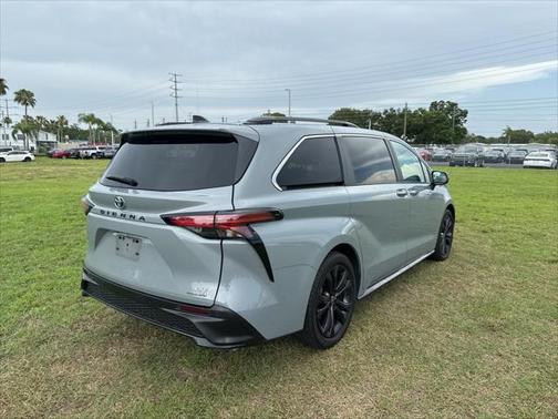 2023 Toyota Sienna XSE 7 Passenger