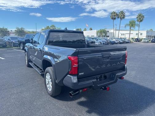2025 Toyota Tacoma SR5