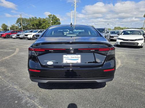 2025 Honda Accord LX 1.5T