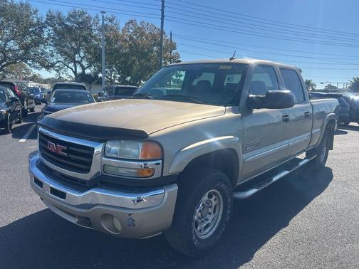 2005 GMC Sierra 2500 SLT H/D Crew Cab