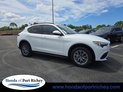 2022 Alfa Romeo Stelvio Sprint