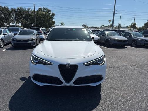 2022 Alfa Romeo Stelvio Sprint