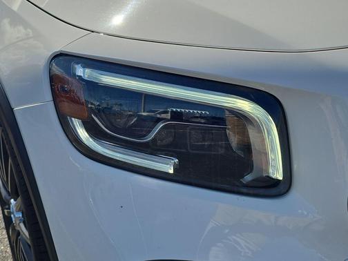 White 2021 Mercedes-Benz AMG GLB 35 4MATIC