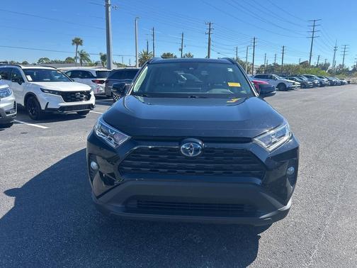 2021 Toyota RAV4 Hybrid XLE Premium