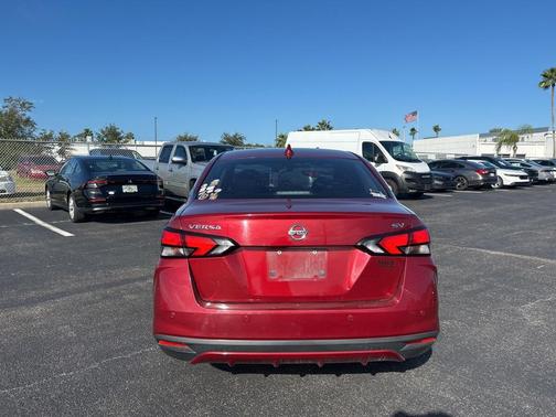2020 Nissan Versa 1.6 SV