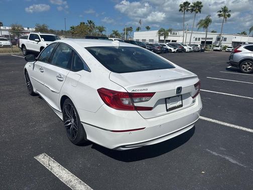 2022 Honda Accord Hybrid Touring