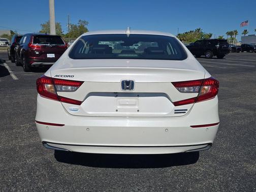 2022 Honda Accord Hybrid Touring