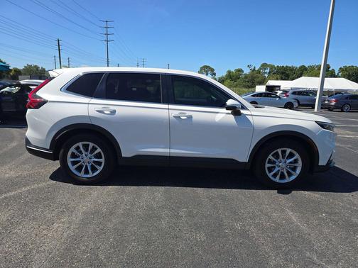 Platinum White Pearl 2025 Honda CR-V EX 2WD