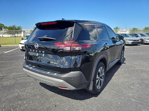 2022 Nissan Rogue SV