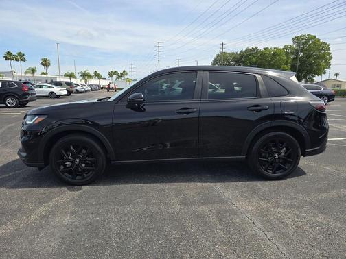 Crystal Black Pearl 2025 Honda HR-V 2WD Sport