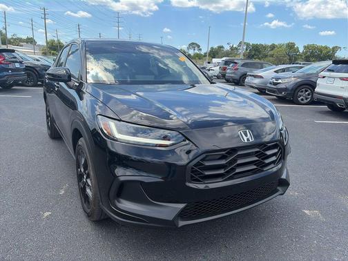 Crystal Black Pearl 2025 Honda HR-V 2WD Sport