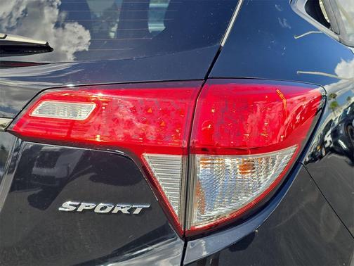 2021 Honda HR-V 2WD Sport