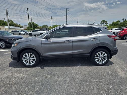 Gun Metallic 2021 Nissan Rogue Sport SV