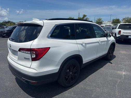 Platinum White Pearl 2021 Honda Pilot 2WD Special Edition